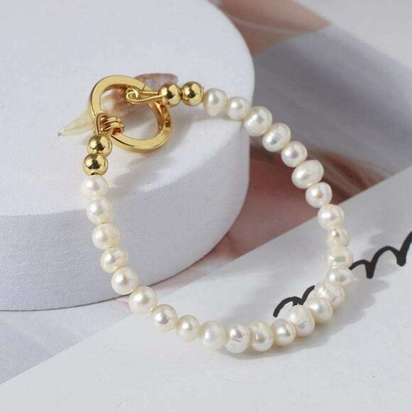 NWT Tory Burch Gold Logo Fresh Water Pearl Toggle Bracelet - Picture 5 of 14